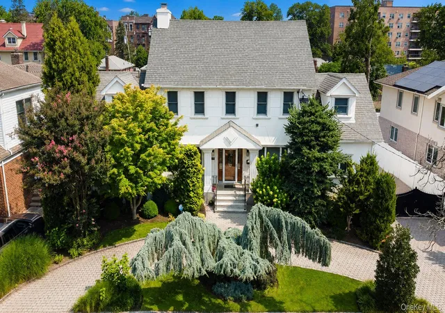 1st image of 160 31 9th Ave, New York, NY 11357 | MLS# 1025893