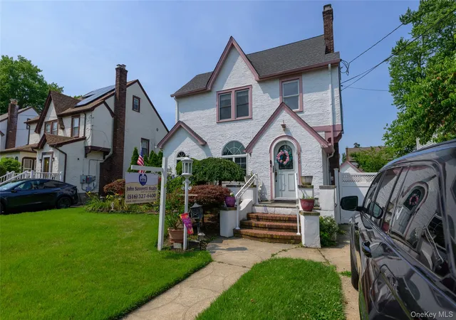 3rd image of 270 Bedell Ter, Hempstead, NY 11552 | MLS# 1025901