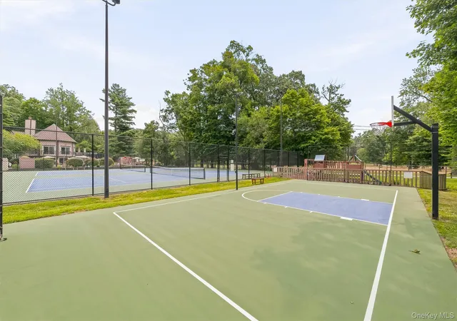 Listing Photo 2 - Condo for sale in building located at 101 Eagle Bay Dr, Ossining, NY 10562 - Unit #