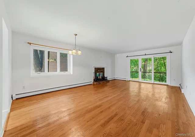 Listing Photo 5 - Condo for sale in building located at 101 Eagle Bay Dr, Ossining, NY 10562