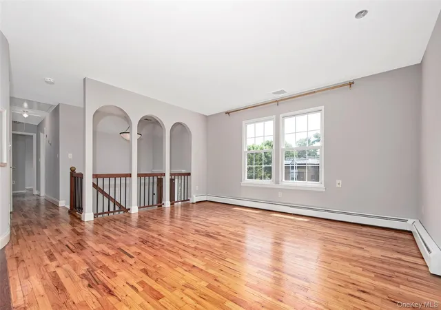 Photo 3 of Sale Pending at 303 Livingston Ave, Mamaroneck, NY 10543 | MLS# 1025910 | Listing updated on 2026-09-20