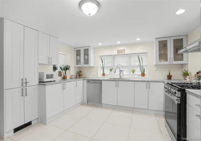 Photo 3 of Single family home for sale at 103 High Hl Rd, Athens, NY 12015 | MLS# 1025923 | Listing updated on 2026-09-01
