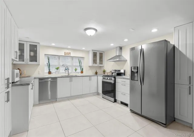 Photo 5 of Single family home for sale at 103 High Hl Rd, Athens, NY 12015 | MLS# 1025923 | Listing updated on 2026-09-01