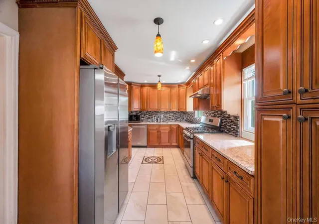 Photo 3 of Sale Pending at 8726 249th Street, New York, NY 11426 | MLS# 1025925 | Listing updated on 2026-09-23
