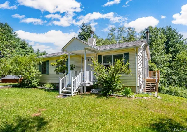 Homes for sale in Wawarsing, NY | 2082 Ulster Heights Rd, Wawarsing, NY 12788 | MLS# 1025930
