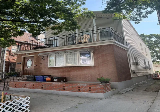 2nd image of 94 37 112th St, South Richmond Hill, NY 11419 | MLS# 1025946