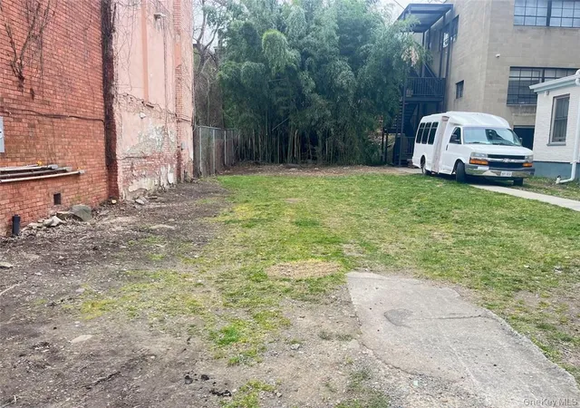 5th image of 35 Johnston St, Newburgh (city), NY 12550 | MLS# 1025948