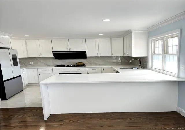 Photo 3 of Sale Pending at 238 Jerome St, Syosset, NY 11791 | MLS# 1025998 | Listing updated on 2026-08-14