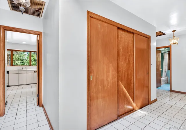 Photo 4 of Sale Pending at 31 Orchard Farm Rd, North Hempstead, NY 11050 | MLS# 1026008 | Listing updated on 2026-07-29