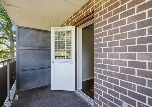 4th image of 160 Academy St #3P, Poughkeepsie, NY 12601 | MLS# 1026011