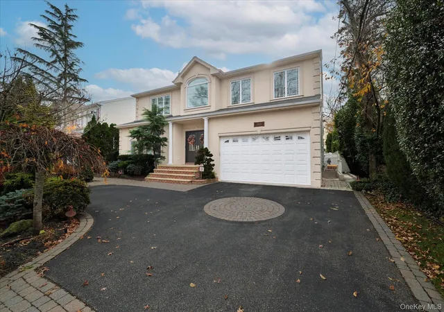 Photo 3 of Sale Pending at 3056 Valentine Pl, Hempstead, NY 11793 | MLS# 1026024 | Listing updated on 2026-08-20