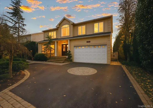 Photo 4 of Sale Pending at 3056 Valentine Pl, Hempstead, NY 11793 | MLS# 1026024 | Listing updated on 2026-08-20