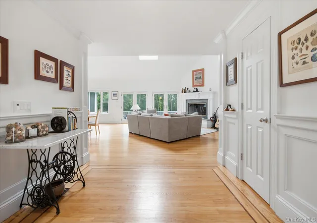 Photo 3 of Single family home for sale at 90 Lakeside Ln, Southampton, NY 11977 | MLS# 1026057 | Listing updated on 2026-09-23