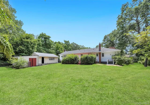 3rd image of 499 Silver St St, West Babylon, NY 11704 | MLS# 1026091