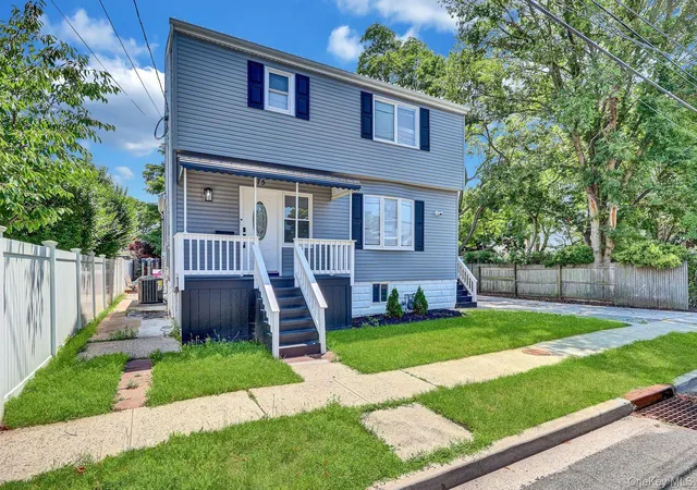 2nd image of 75 2nd Ave, Hempstead, NY 11518 | MLS# 1026093