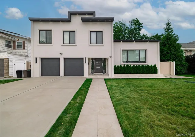 Photo 1 of Single family home for sale at 929 Jewel Dr, Hempstead, NY 11581 | MLS# 1026108 | Listing updated on 2026-09-16