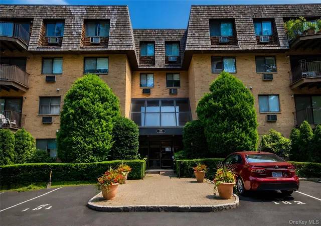 1st image of 508 Central Park Ave, Greenburgh, NY 10583