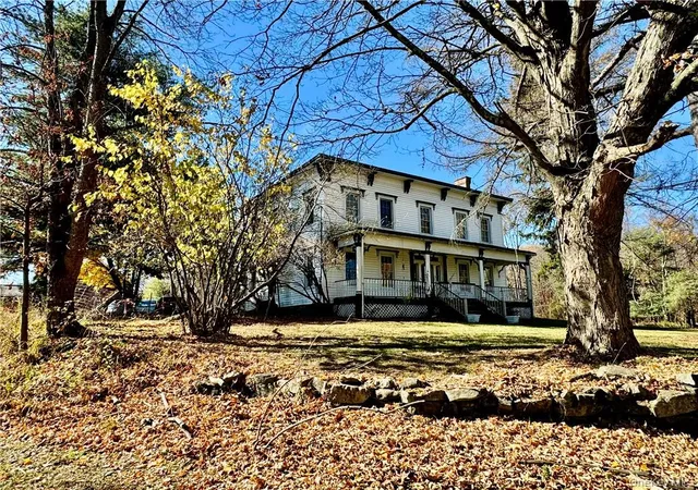 2nd image of 255 Howells Rd, Middletown, NY 10940 | MLS# 1026134