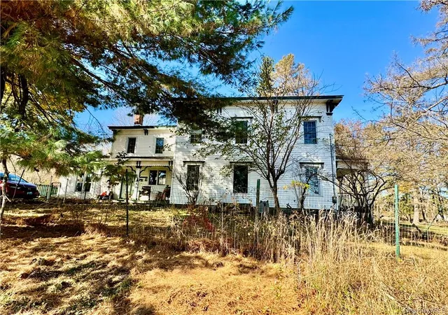 4th image of 255 Howells Rd, Middletown, NY 10940 | MLS# 1026134