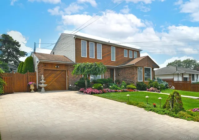 Photo 1 of Sale Pending at 92 Bowling Ln, Babylon, NY 11729 | MLS# 1026144 | Listing updated on 2026-07-31