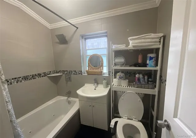 4th image of 11511 172Nd St, New York, NY 11434 | MLS# 1026178