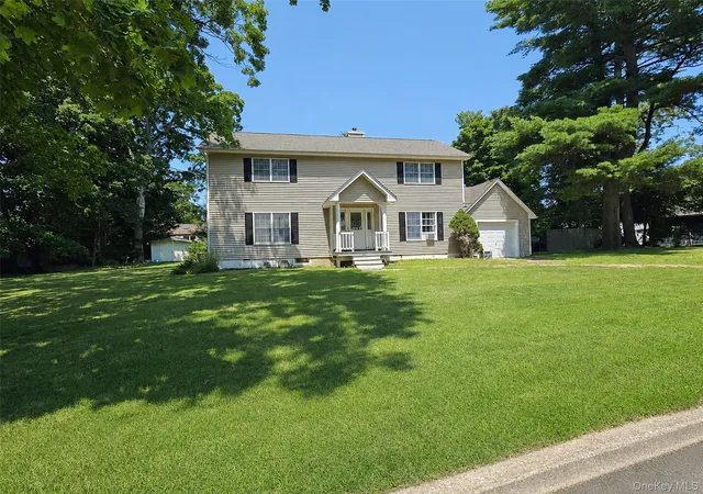 Photo 1 of Single family home for sale at 21 Sailer St, Smithtown, NY 11780 | MLS# 1026187 | Listing updated on 2026-09-02