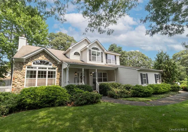 Photo 3 of Sale Pending at 65 Betty Ann Dr, Brookhaven, NY 11720 | MLS# 1026188 | Listing updated on 2026-08-10