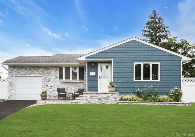 Photo 1 of Sale Pending at 5 Stagg Ln, Huntington, NY 11725 | MLS# 1026195 | Listing updated on 2026-09-01