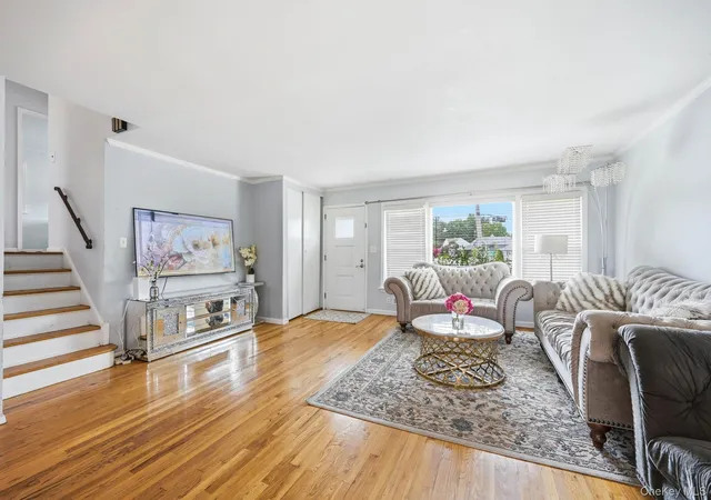Photo 4 of Single family home for sale at 58 Dexter Rd, Yonkers, NY 10710 | MLS# 1026199 | Listing updated on 2026-09-12