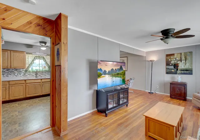 4th image of 105 Madison Ave, Brentwood, NY 11717 | MLS# 1026218