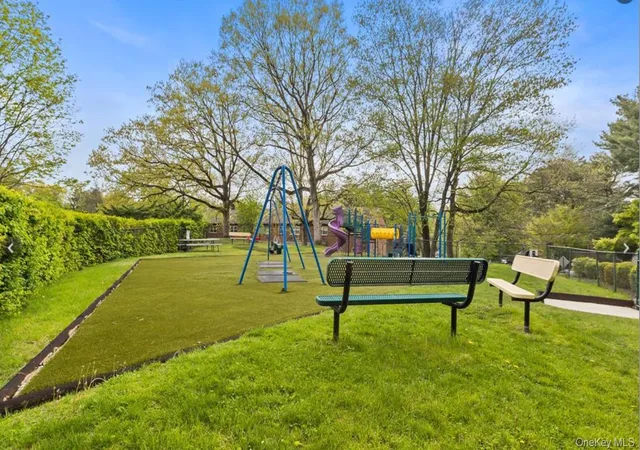 Photo 18 of Condo for sale at 39 Fieldstone Dr #H2, Greenburgh, NY 10530 | MLS# 1026241 | Listing updated on 2026-09-03