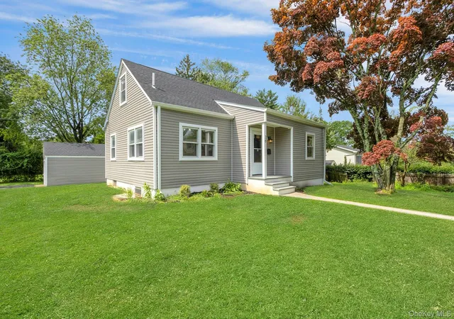 2nd image of 28 Quaspeak Rd, Clarkstown, NY 10920 | MLS# 1026243