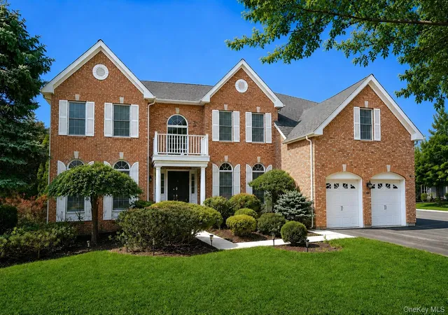Photo 1 of Single family home for sale at 16 Eagle Ct, White Plains, NY 10605 | MLS# 1026246 | Listing updated on 2026-08-14