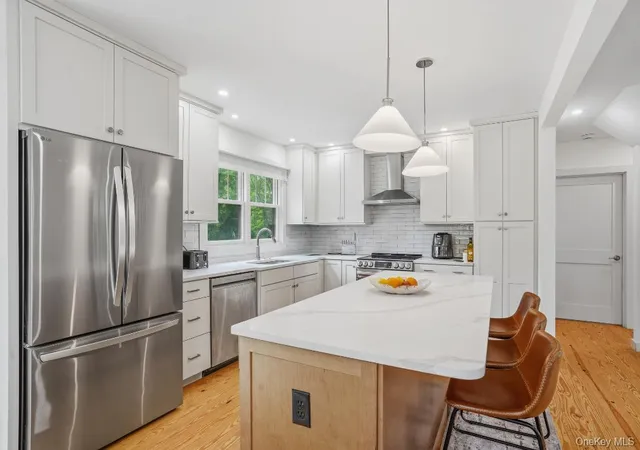 3rd image of 24 Woodland Dr, Poughkeepsie (town), NY 12590 | MLS# 1026247