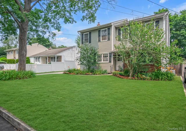 Photo 2 of Sale Pending at 202b 1st Street, East Northport, NY 11731 | MLS# 1026250 | Listing updated on 2026-08-11