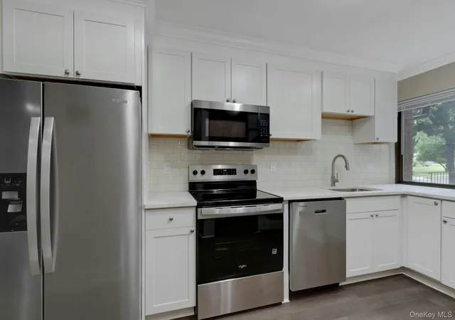Photo 3 of Sale Pending at 197 Sierra Vista Ln, Clarkstown, NY 10989 | MLS# 1026252 | Listing updated on 2026-08-28