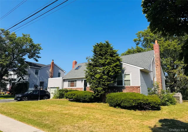 Photo 3 of Sale Pending at 561 Ctr Dyre Ave, Islip, NY 11795 | MLS# 1026261 | Listing updated on 2026-07-30