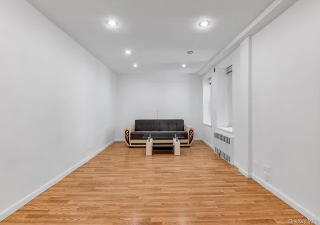 Photo 3 of Condo for sale at 140 18 Burden Crescent #305, New York, NY 11435 | MLS# 1026276 | Listing updated on 2026-10-05