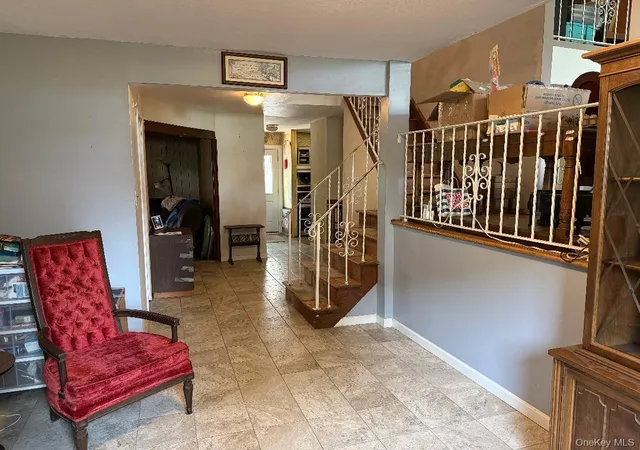 Photo 2 of Sale Pending at 39 Willow St, Brookhaven, NY 11784 | MLS# 1026295 | Listing updated on 2026-08-05
