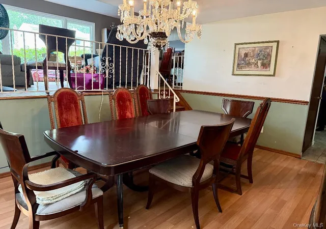 Photo 3 of Sale Pending at 39 Willow St, Brookhaven, NY 11784 | MLS# 1026295 | Listing updated on 2026-08-05