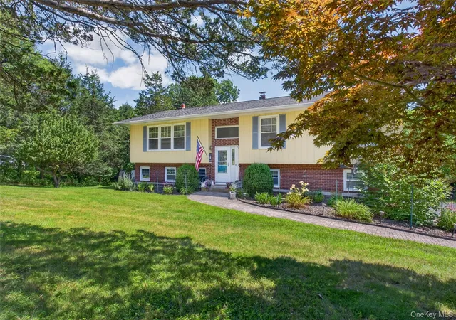 1st image of 6 Gail Ln, Poughquag, NY 12570 | MLS# 1026310