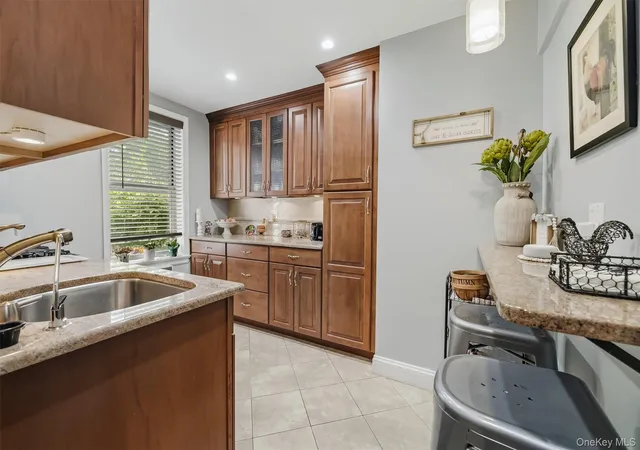 Photo 1 of Condo for sale at 125 Bronx River Rd #2F, Yonkers, NY 10704 | MLS# 1026319 | Listing updated on 2026-10-01