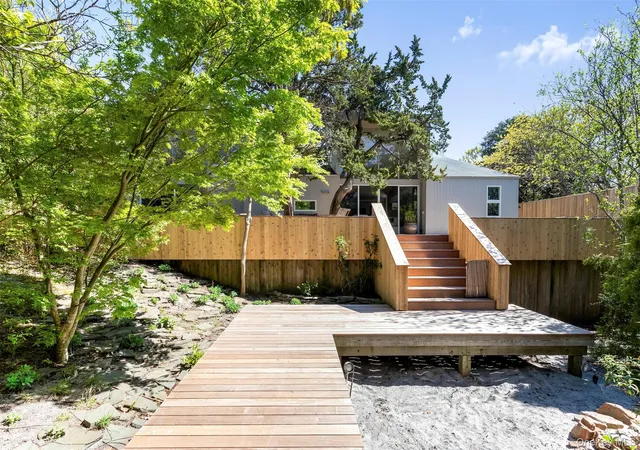 Photo 2 of Single family home for sale at 487 Tarpon Walk, Sayville, NY 11782 | MLS# 1026332 | Listing updated on 2026-07-25