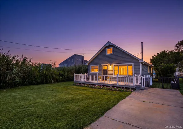 Photo 1 of Sale Pending at 7 Edwards Dr, Brookhaven, NY 11967 | MLS# 1026337 | Listing updated on 2026-08-10
