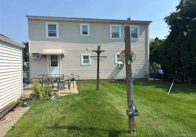 Photo 20 of Sale Pending at 1054 Highland St, Hempstead, NY 11510 | MLS# 1026348 | Listing updated on 2026-08-05