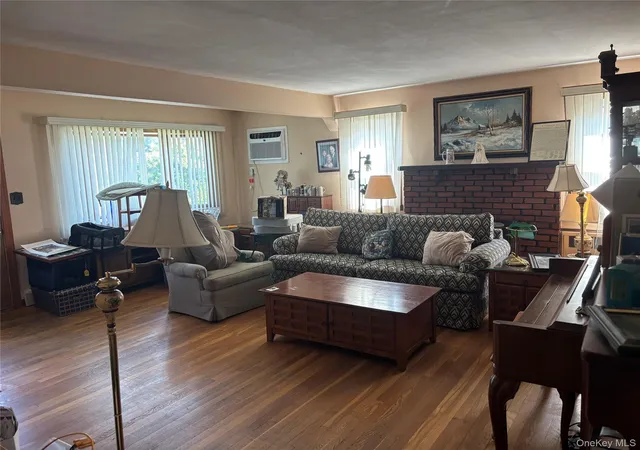Photo 3 of Sale Pending at 1054 Highland St, Hempstead, NY 11510 | MLS# 1026348 | Listing updated on 2026-08-05