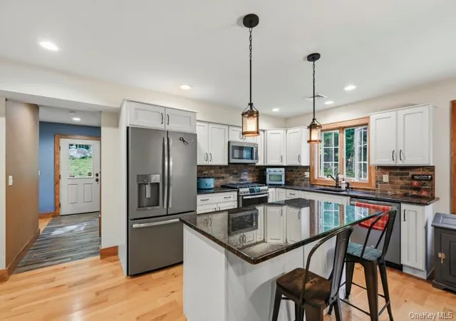5th image of 248 Bellvale Lakes Rd, Warwick, NY 10990 | MLS# 1026355