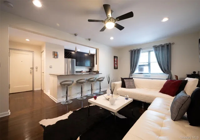 Listing Photo 5 - Condo for sale in building located at 62 Manchester Rd, Eastchester, NY 10709 - Unit #2L