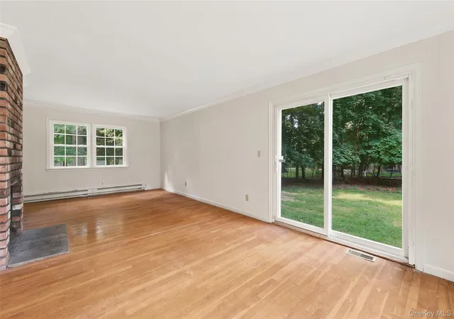 Photo 3 of Sale Pending at 10 Hawthorne Way, Greenburgh, NY 10530 | MLS# 1026378 | Listing updated on 2026-08-12