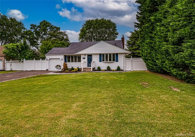 Photo 1 of Single family home for sale at 696 Peter Paul Dr, Islip, NY 11795 | MLS# 1026381 | Listing updated on 2026-09-22